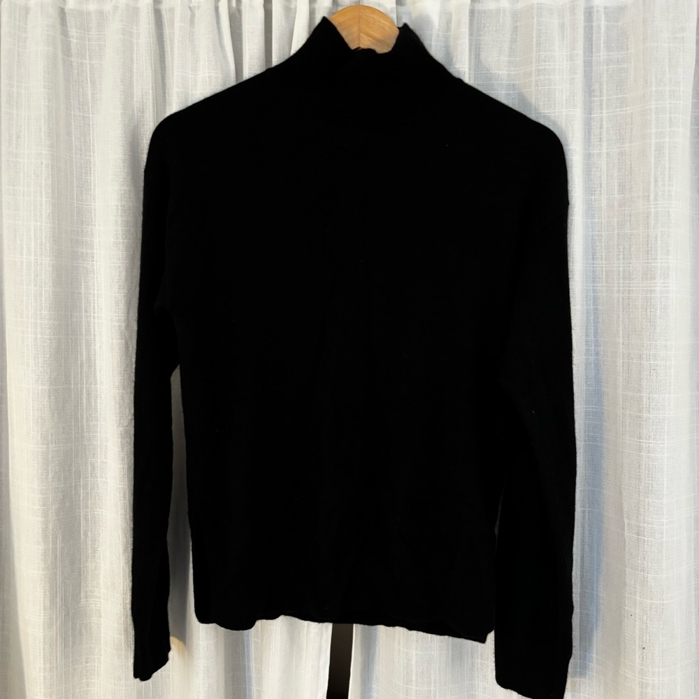 OAK + FORT Black Label Black Cashmere Turtleneck Sweater in XS